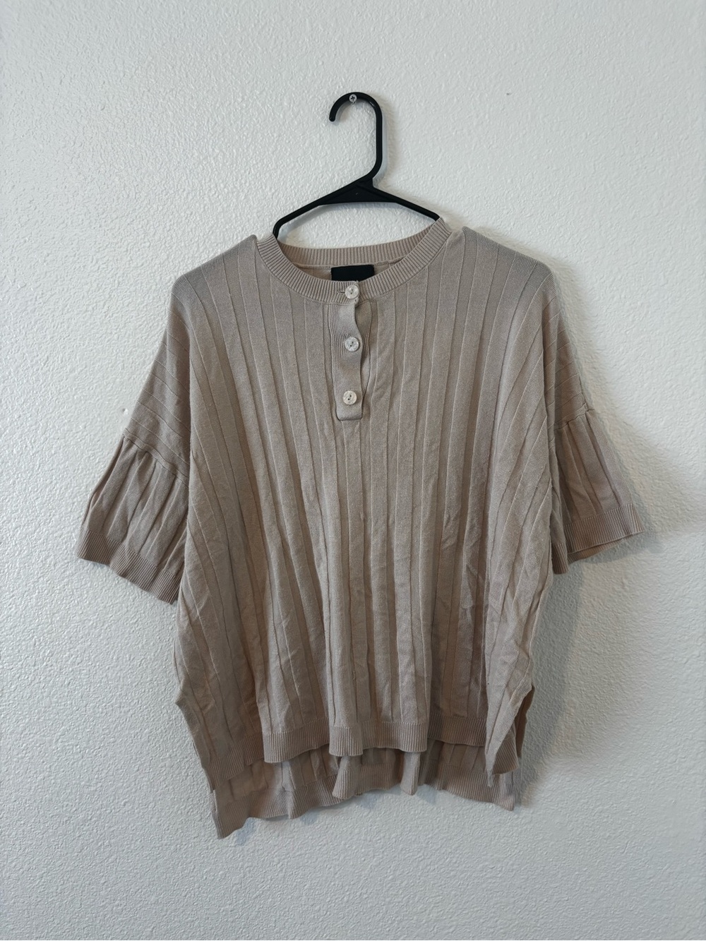 Lumiere Ribbed Henley Top - Beige Blush